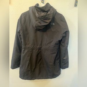 North face women’s city breeze rain jacket size M